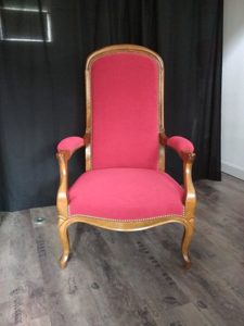 fauteuil voltaire après restauration à Champigny-sur-Marne